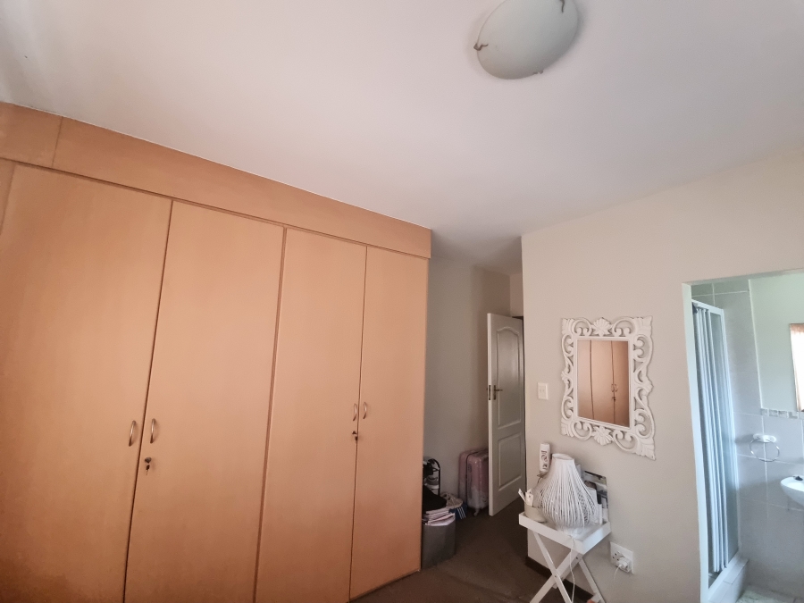 2 Bedroom Property for Sale in Waterval East North West